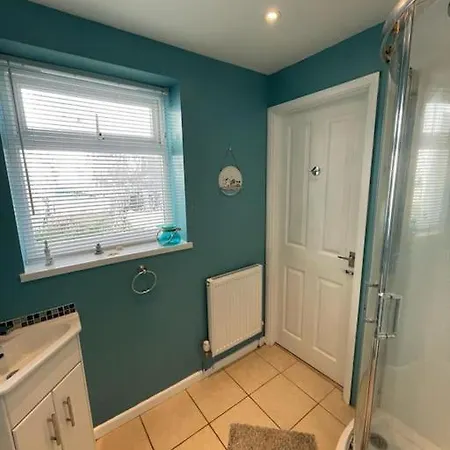 Guest In With Private Garden Apartment *