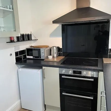 Apartment Guest In With Private Garden